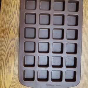 Wilton Chocolate Brown Square Silicone Mold